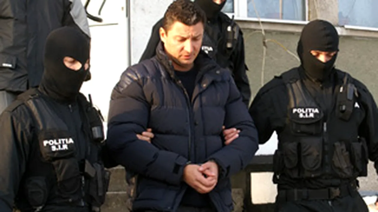 Camatar capturat de politie: a dat pe datorie 10.000 de euro si a cerut 30.000 inapoi!