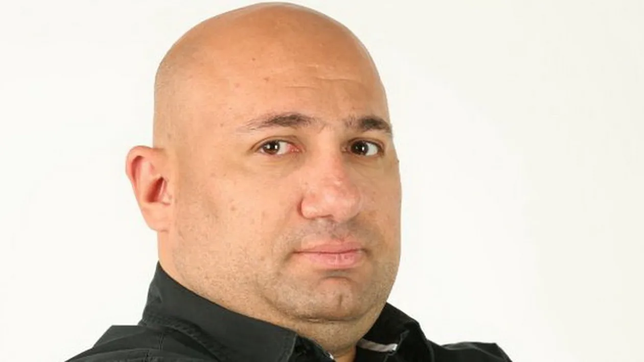 Stenogramele unui Masterchef! Am aflat cum isi aranjeaza Scarlatescu o partida de amor cu o fata... cuplata! Uite cum a ademenit-o