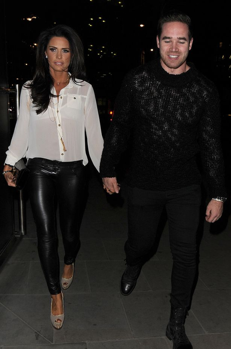 Katie Price și fostul stripper Kieran Hayler s-au despărțit din nou! S-a cuplat cu un fotbalist celebru