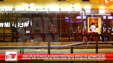 Jean de la Craiova a cautat intimitatea alaturi de colega lui de scena, intr-un hotel de trei stele de la marginea Bucurestiului