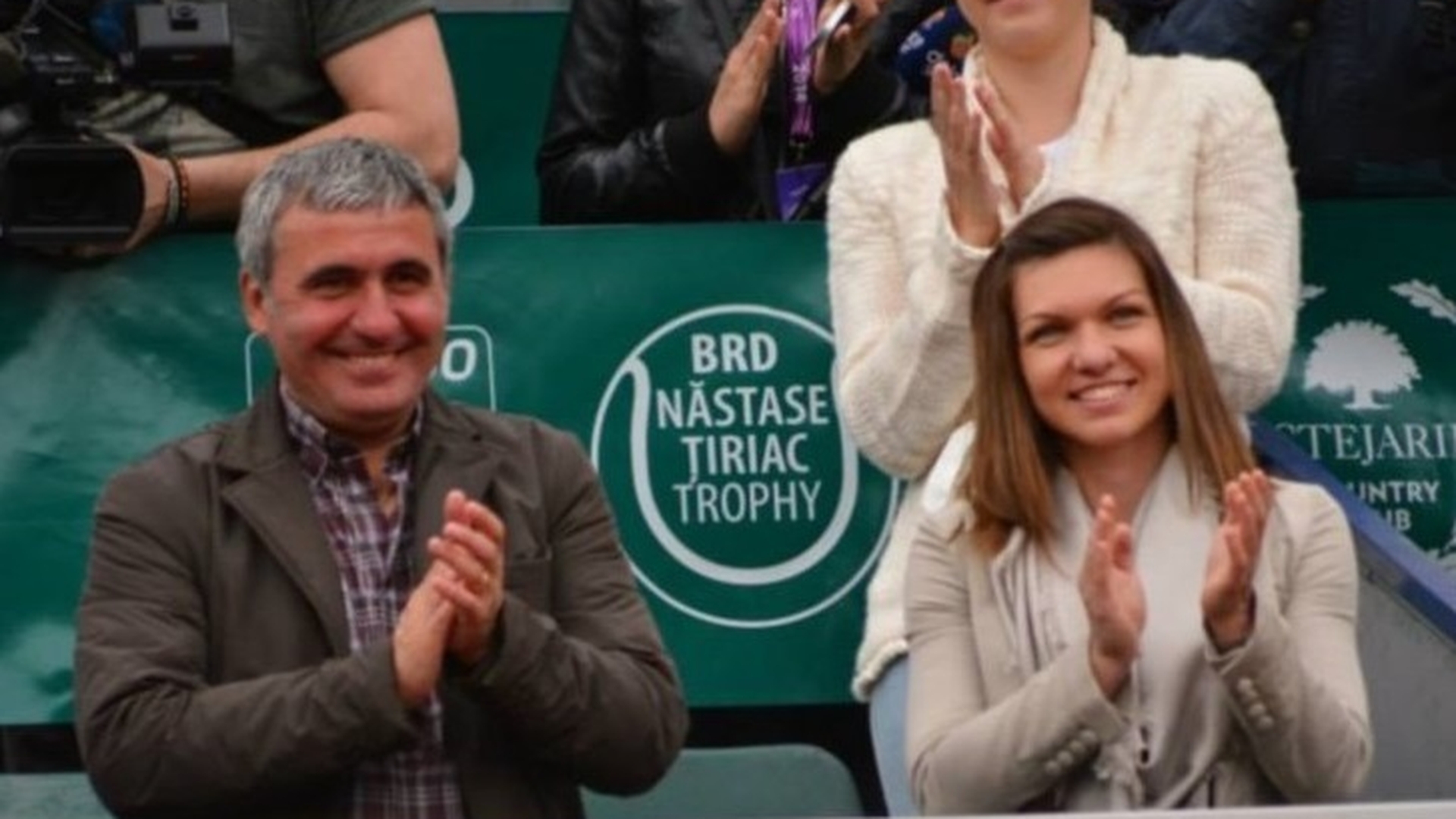 Simona Halep, împrumutată de Hagi? Ce spune Stere Halep