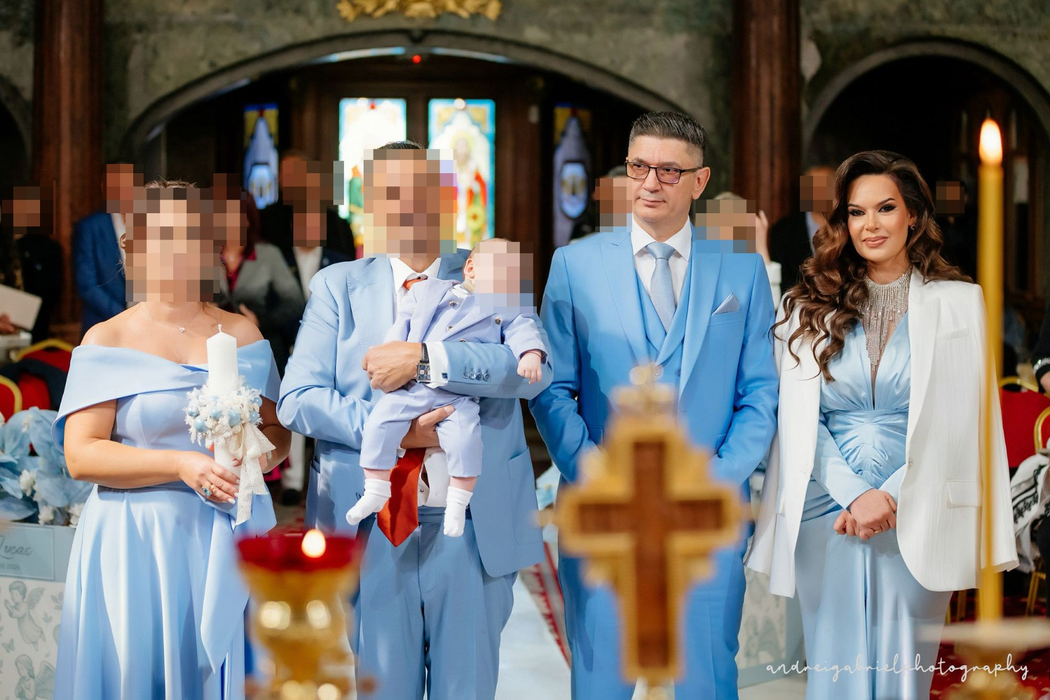 Luis Lazarus și-a botezat fiul! Imagini de la creștinarea micuțului Eric Lucas
