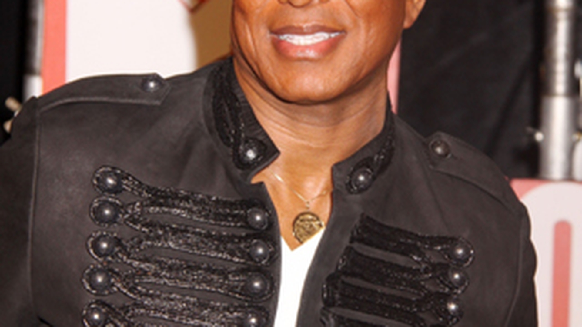 Jermaine Jackson i-a adus un tribut fratelui sau! A sustinut un concert in memoria lui Michael