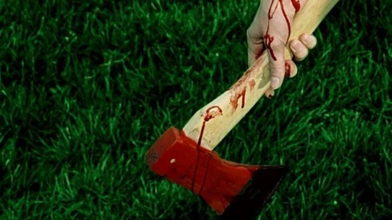 Nu a suportat să o vadă cu altul! Un bărbat din Bistrita si-a ucis cu toporul concubina si pe amantul acesteia