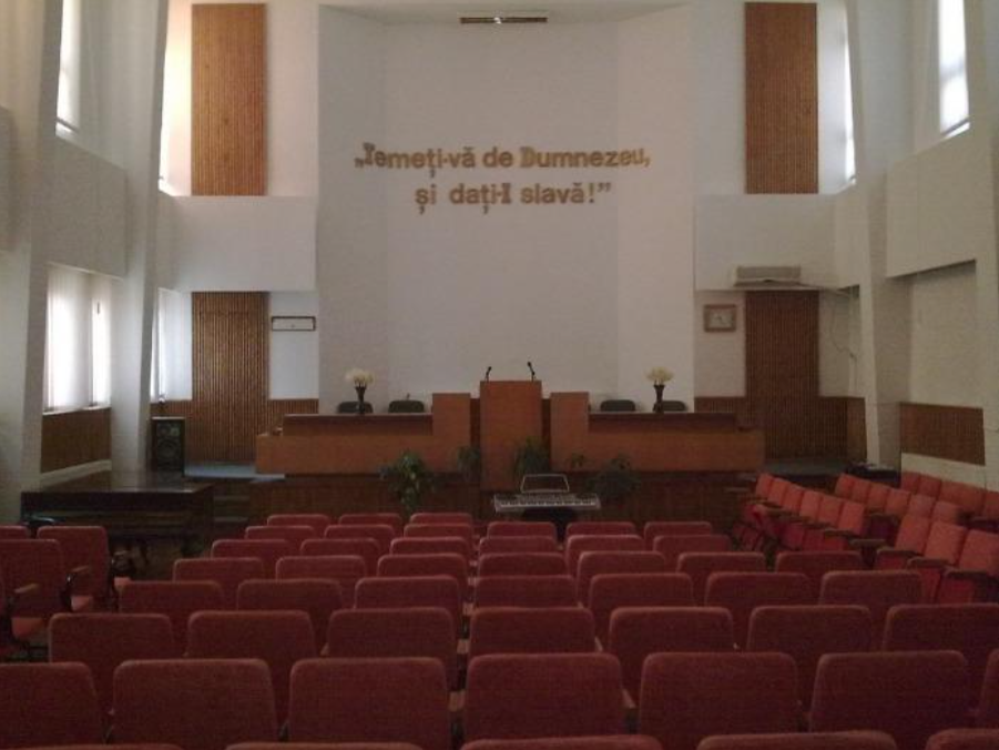 Pastorul unei mari biserici din România și-a acuzat soția de adulter, dar scandalul s-a întors împotriva lui. Răzbunare cu poze compromițătoare!