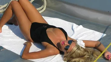 S-a saturat pana peste cap! Sanziana Buruiana i-a facut praf pe toti cei care o denigreaza in comentarii: Ce perversi sunt oamenii pe Facebook!