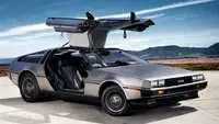 Ţiriac Collection prezintă în premieră la Salonul Auto Bucureşti 2017 modelul DeLorean DMC-12 din anul 1981 