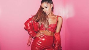 Ariana Grande, așa cum fanii n-au mai văzut-o! Incredibil cât de mult s-a schimbat celebra cântăreață. Imagini de colecție 