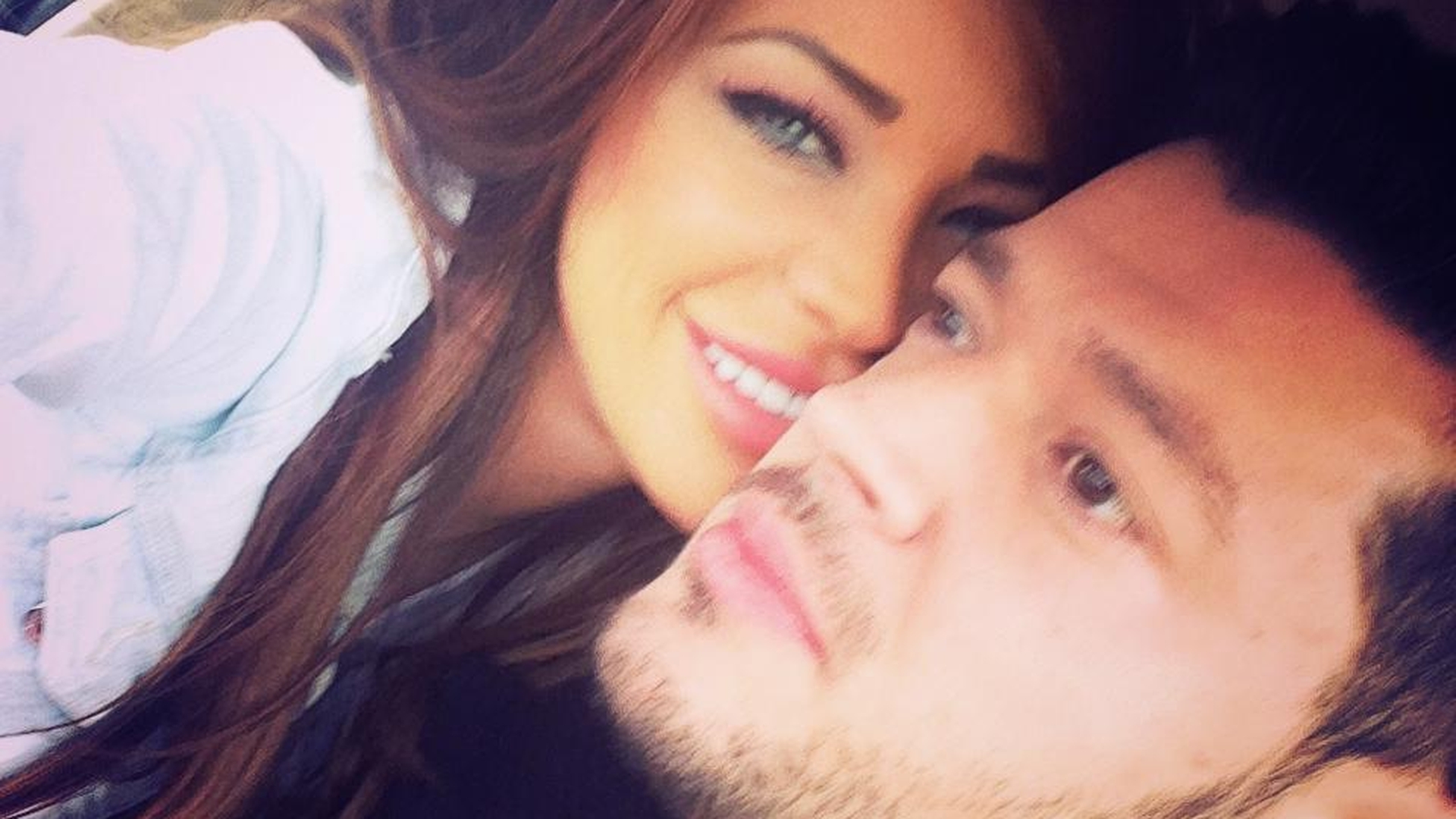 Bianca Drăguşanu s-a făcut fată de casă! Roşcata vrea o familie cu Slav: "S-ar putea întâmpla oricând să rămân însărcinată"