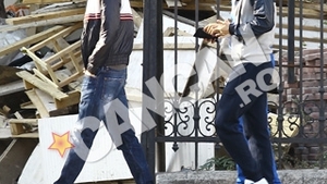 Gabi Matei nu e suparat pe prietenul care si-a facut nevoile pe gardul bisericii. A iesit in cafenea cu el si Mihai Costea. Vezi ce au baut!