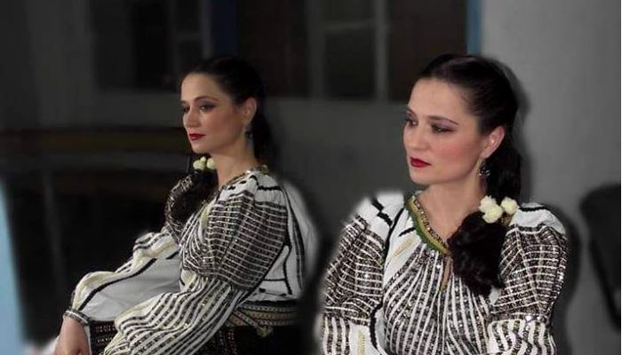 Mesajul emoționant al Nicoletei Voicu pentru mama ei: ”Ți-aș face chipul o icoană…” + Imagini de colecție cu artista când era mică