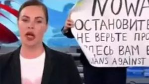Jurnalista Marina Ovsiannikova, care a protestat la televiziunea rusă, se teme pentru viața ei: ”Înțeleg amploarea problemelor”