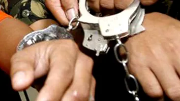 Cinci proxeneti romani au fost retinuti in Alba Iulia!