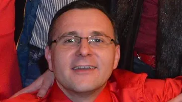 “Primarul de pe Facebook” i-a convins pe sateni sa munceasca ! Cum a reusit Catalin Rotundu sa-si incoloneze “supusii” la fabrica!