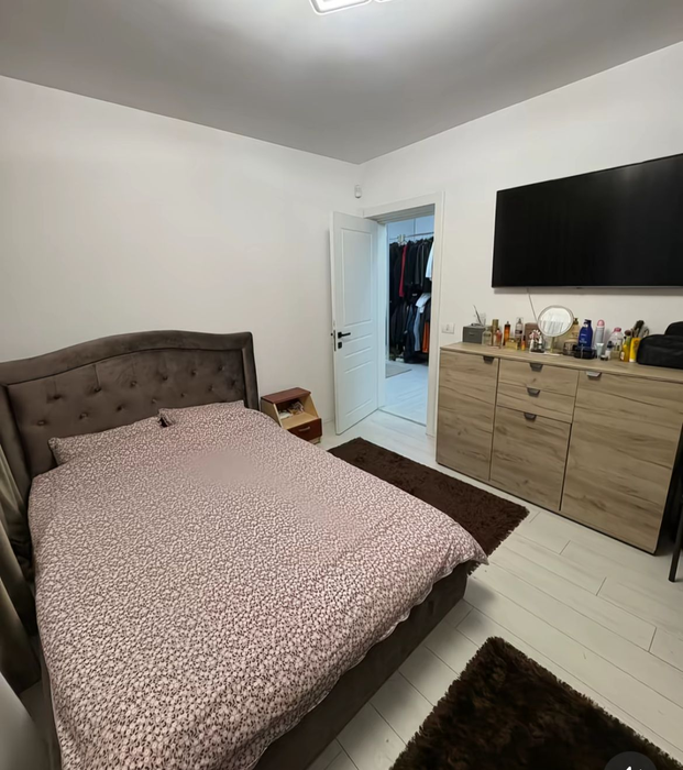 Tzancă Uraganu' și-a scos la vânzare vila din Sectorul 5. Cum arată locuința pe care cere 240.000 de euro
