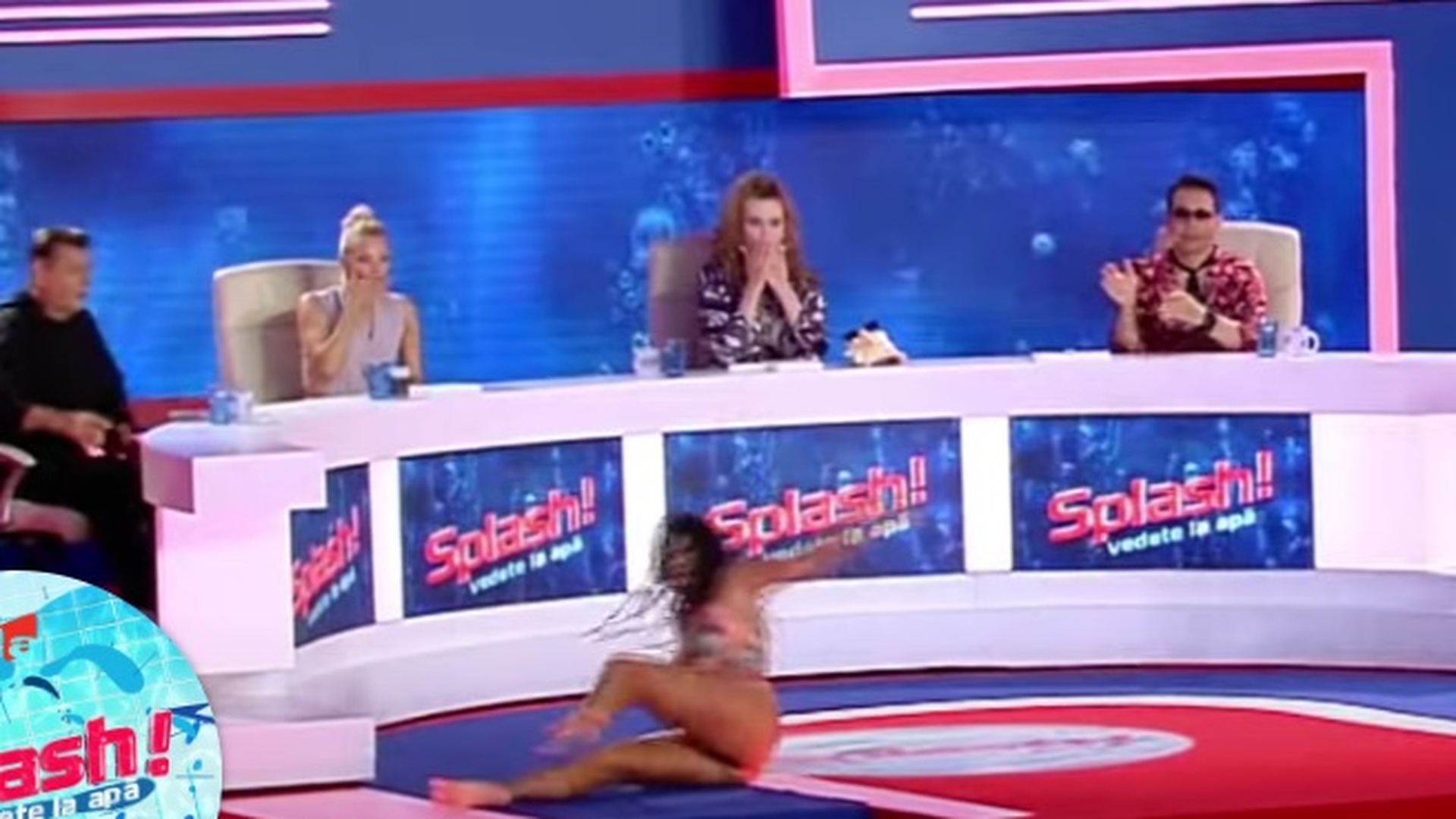 Accident la "Splash! Vedete la apă". Artista a căzut, în direct, la TV