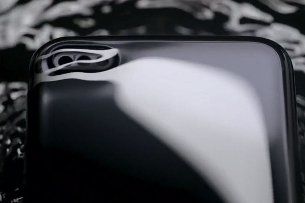 Aşteptarea a luat sfârşit! Cum arată iPhone 7 şi ce accesorii futuristice are!