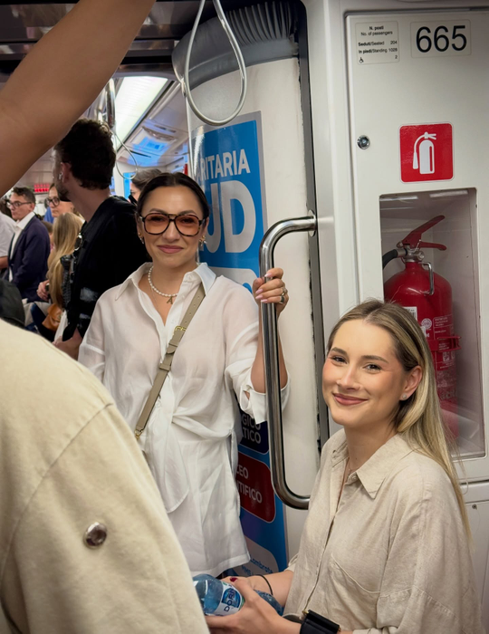 Imagini speciale din vacanța familiei Măruță. După Spania, s-au ”mutat” în Italia