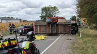 Accident grav pe DN 15! Doi morți și patru răniți după impactul violent între un autoturism și un TIR