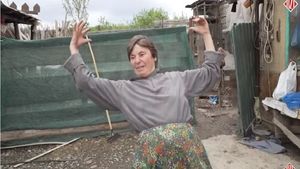 VIDEO| Mărturisirile șocante ale Agafiei despre soțul decedat după ce a băut spirt: „Bine că s-a dus! Că tare am mai tras multe cu el”