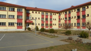 Poveste incredibilă în Brăila. Un deținut a făcut obsesie pentru șefa de secție din penitenciar. Omul a început s-o urmărească când a ieșit din închisoare