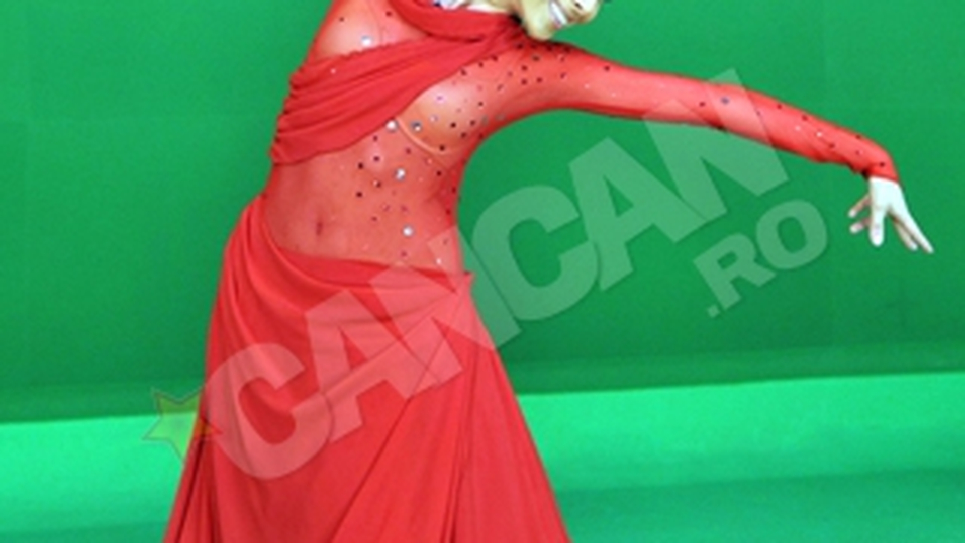 Roxana Ionescu aduce Carnavalul de la Rio in Romania