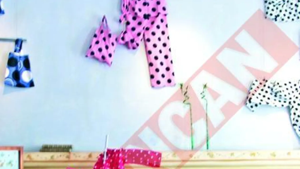 La cafenea, in papuci si-n pijama