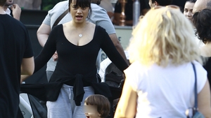 I-am filmat burtica de graviduţă! Imagini în premieră cu Aylin (ex-Pops) însărcinată în patru luni!