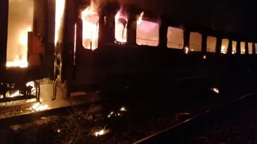 Cadavru carbonizat, descoperit într-un tren la Brașov
