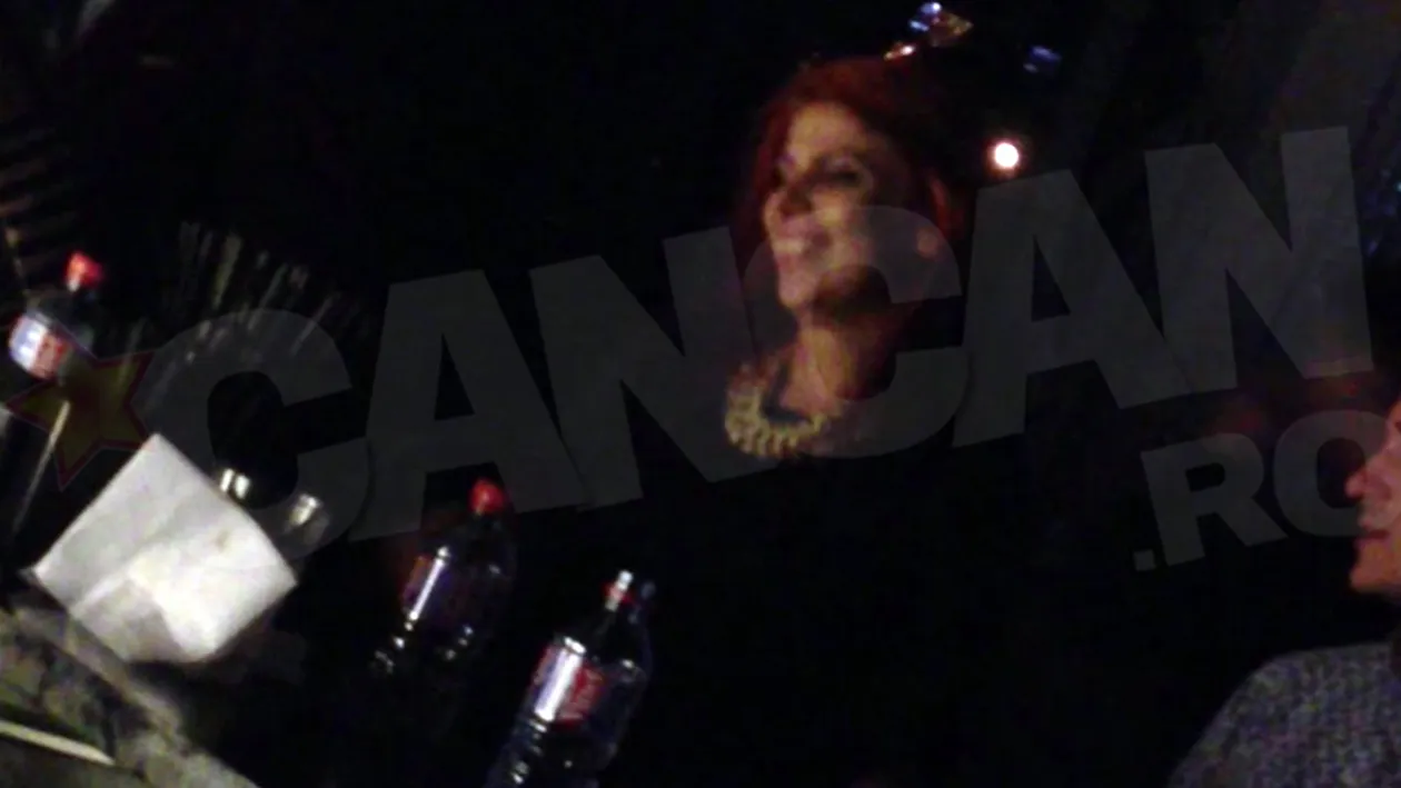 Lucreaza la Primarie, dar viseaza la un salariu in… euro! Totul despre roscata pe care Cristea a ajutat-o sa vomite!