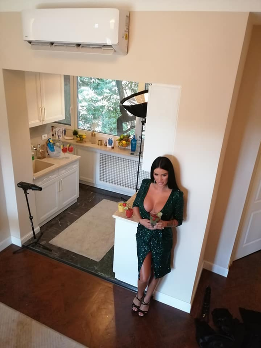 Ana-Maria Crudu, imagini de colecție cu sora ei, la 3 zile după ce a fost bătută de iubit. Cum a fost machiată Daniela Crudu