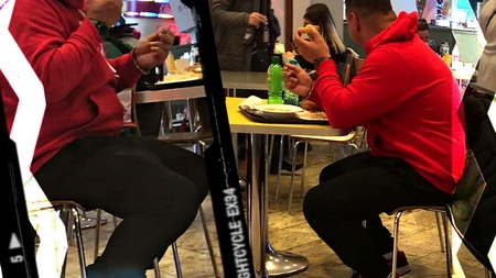 Fostul fotbalist al ”Generației de aur” a cinat la ”Împinge tava”!