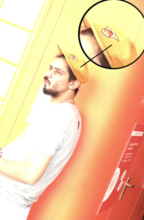 Carmin Ionescu poartă șapcă cu Metrorex