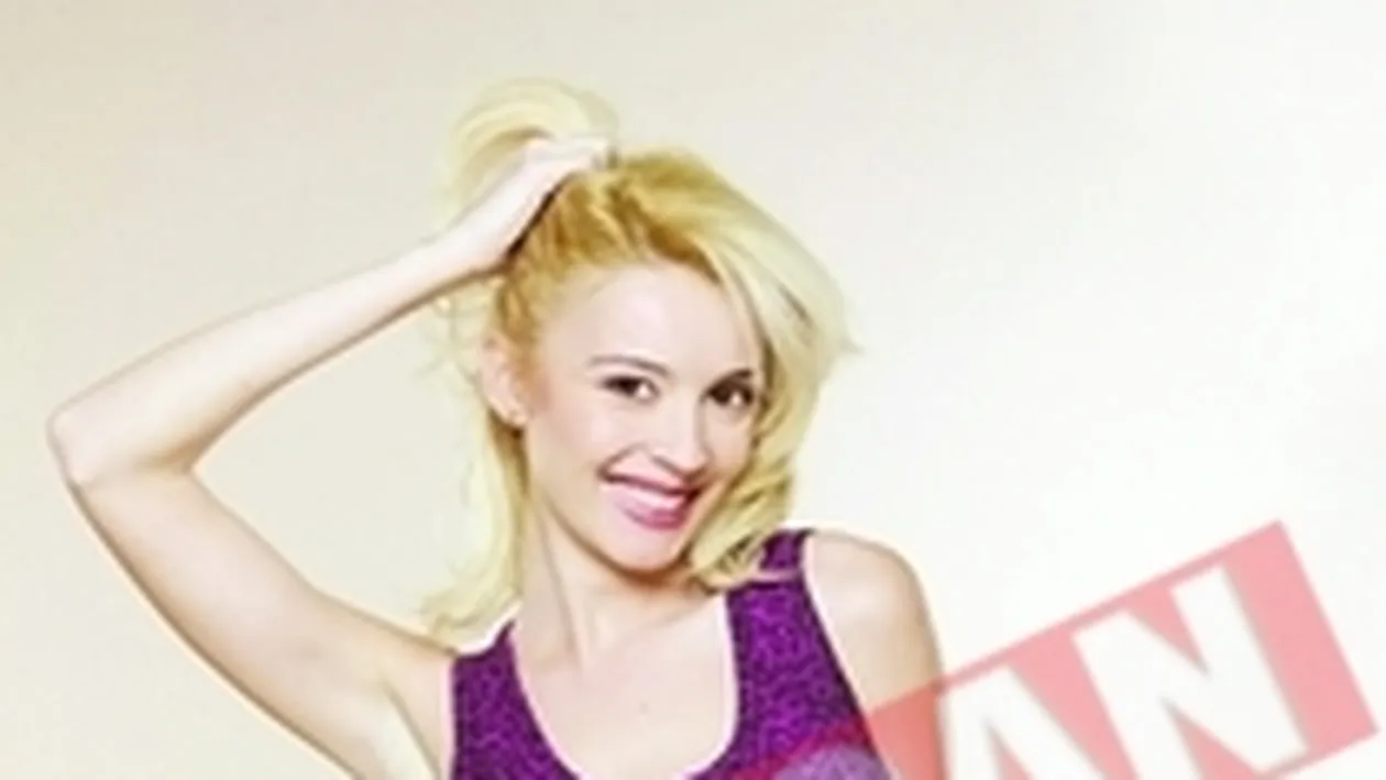 Actrita Diana Dumitrescu face striptease