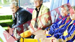 Iordanescu i-a furat ceasul lui Lucescu