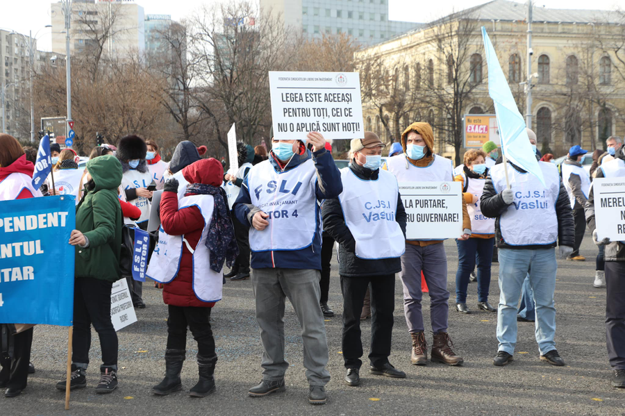 Protest în Capitală. Profesorii ies în stradă, după ce ANAF ia în vizor meditațiile. Sursă foto: România TV