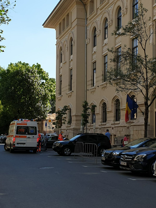 La Primăria Generală a venit salvarea