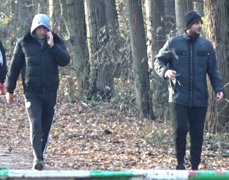 La sesiunea de jogging, Victor Piţurcă a îmbrăcat o pereche de pantaloni de trening cu însemnele echipei naţionale