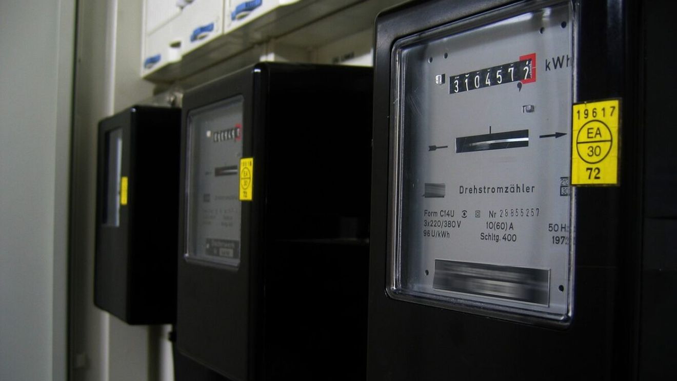 Te-ai mutat de la Enel la Hidroelectrica? Lovitură sub centură aplicată clienților chiar de Paște