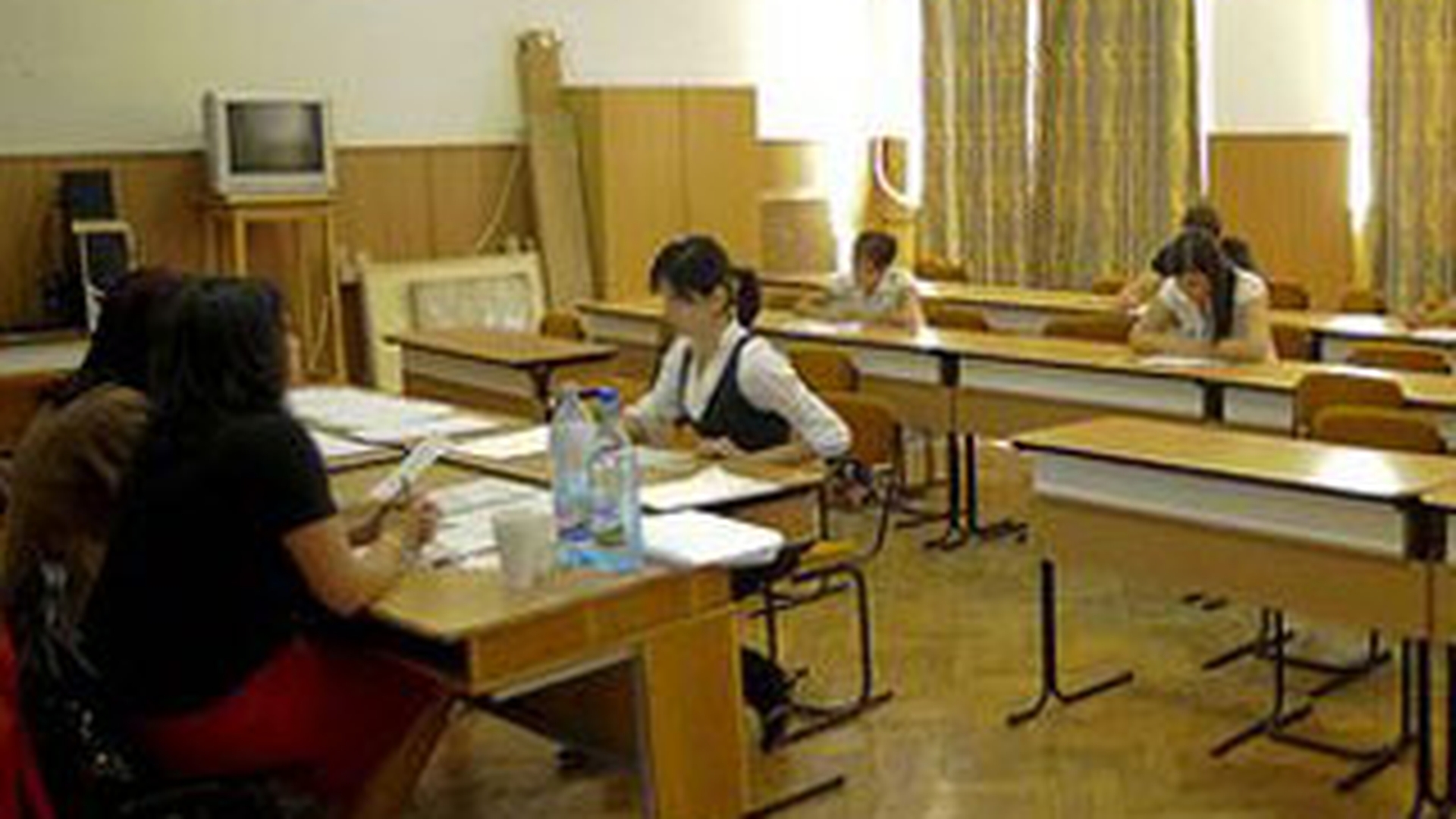A inceput BAC-ul! Prezenta la examen asigura si promovarea lui