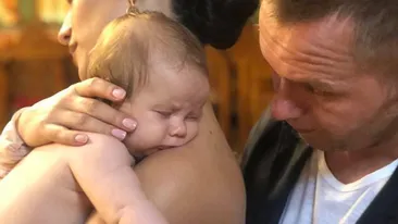 Codin Maticiuc, ipostază haioasă alături de fetița lui: ”Relația mea dintotdeauna cu fetele: le-am căzut mereu la picioare și ele...”