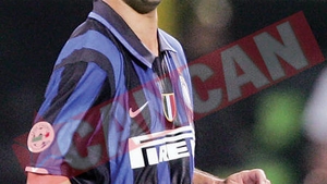 Chivu ii promite portocale si tigari lui "Piti" la racoare!