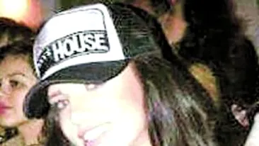 Nota de plata incredibila pentru o noapte de distractie intr-un club din Dubai. Sampanie de 400.000 de dolari pentru romanca lui Al Habtoor