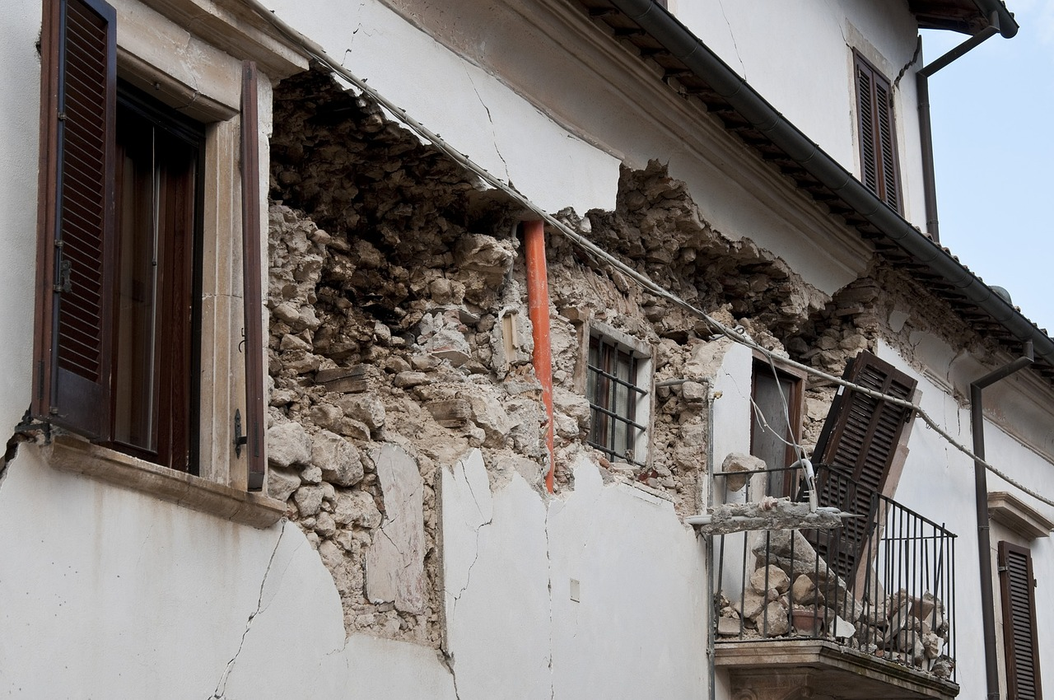 Românii se tem că seismul va veni curând și la noi în șară, după dezastrul din Turcia (Foto: Pixabay)