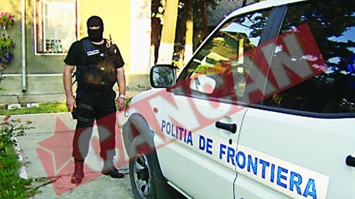 Trei politisti de frontiera au violat o tanara