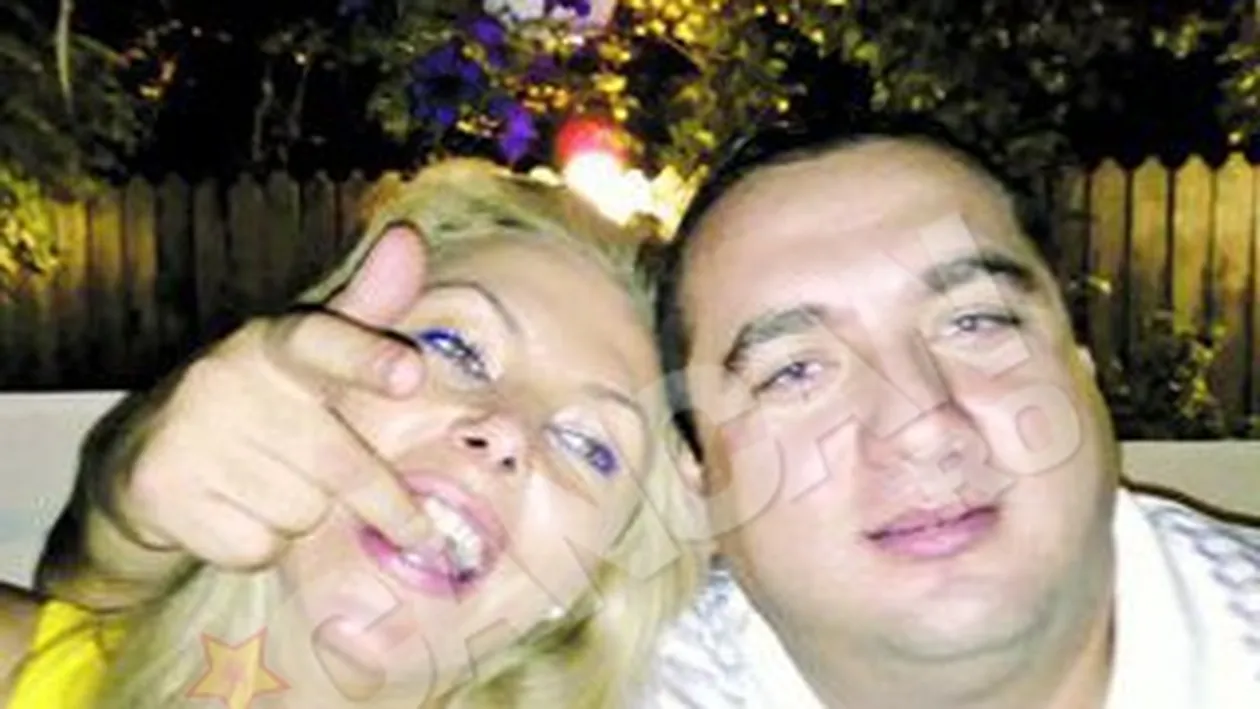 Leo si Jasmine, perversi in public