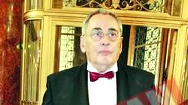 Ex-sotia il acuza pe Moculescu ca a furat-o la factura de electricitate