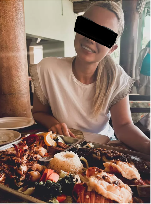 Cum arată Elena, noua iubită a lui Cătălin Scărlătescu. Avem primele imagini cu ea din Mexic