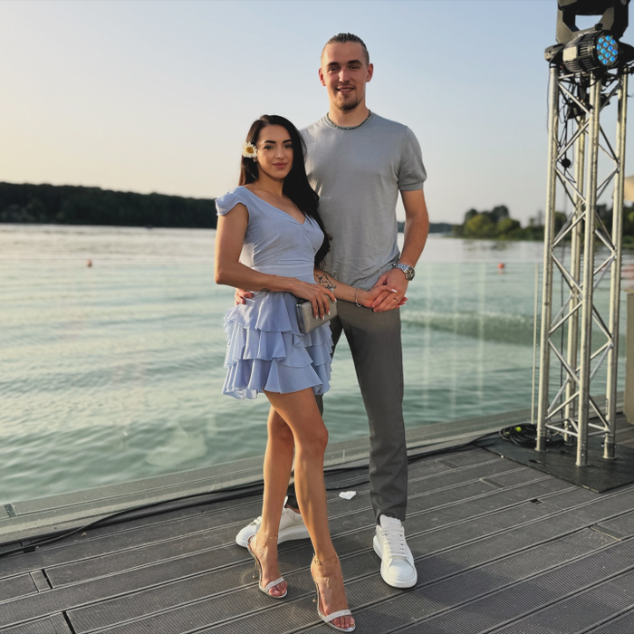 Larisa Iordache și soțul ei la botezul băiețelului Cătălinei Ponor/ Sursa foto: Instagram