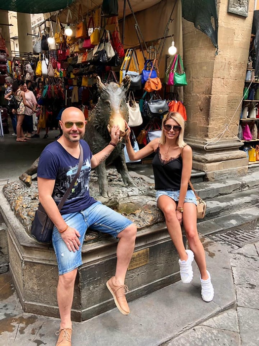 Cine este Noemi Mitoşeru! Ce meserie are şi cum îşi câştigă banii femeia de care divorţează prezentatorul TV